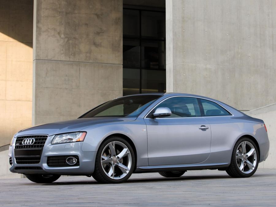 Audi A5 Coupe 3.2 S-Line 2008 года  (NA) (фото 2 из 11)